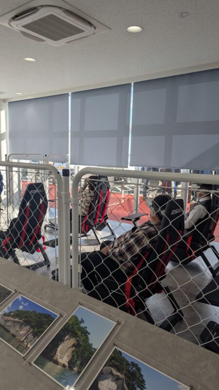 道の駅東松島「写真」ブルーインパルスの飛行体験ができるVRコーナー